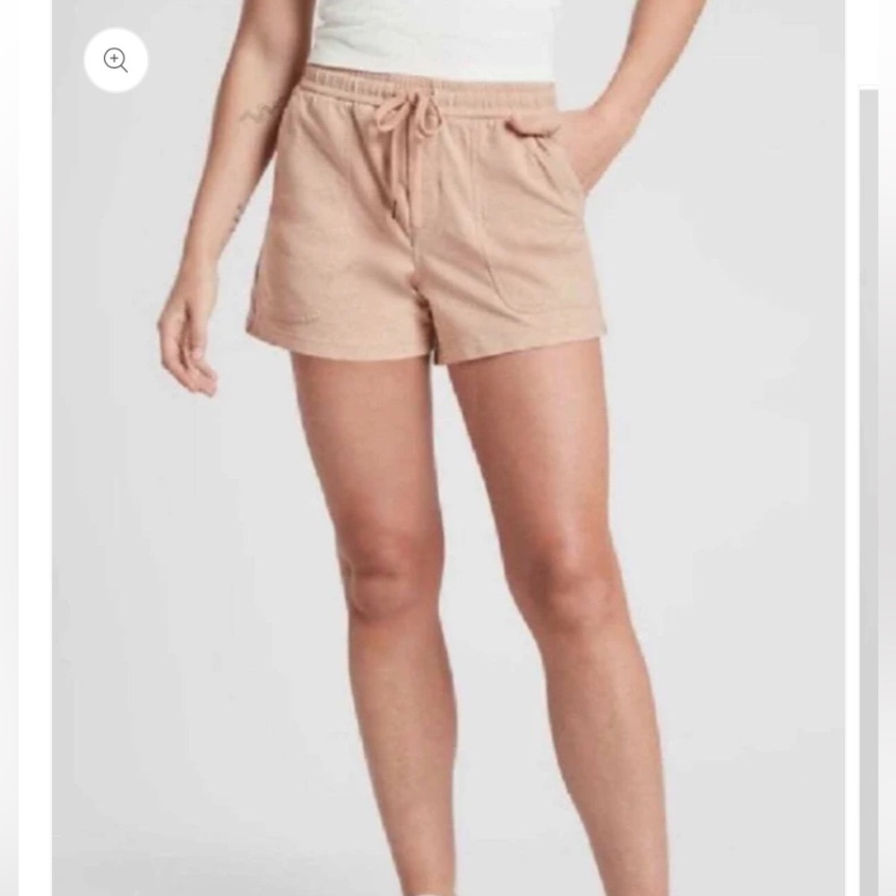 Athleta light tan Farallon Heathered Short size 14